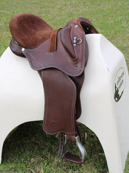 Syd Hill Premium Swinging Fender Leather with Adjustable Tree