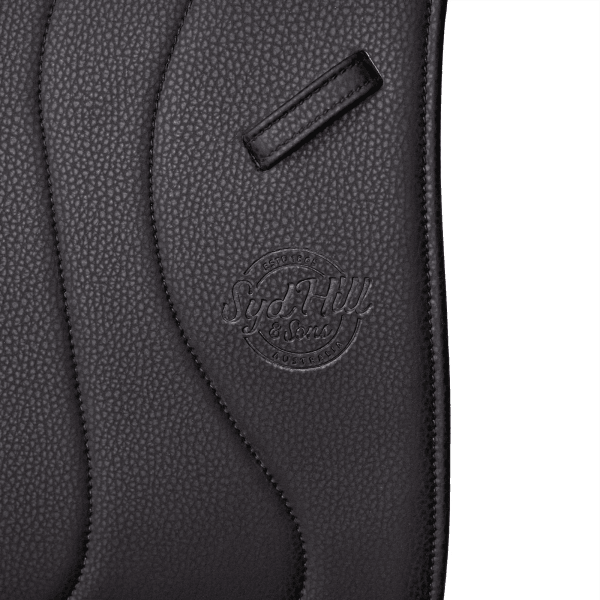 Amata Synthetic Dressage Saddle