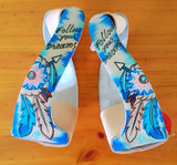 Showman ® Lightweight twisted angled aluminum stirrups with painted "Follow your dreams" design. - Country Scene Saddlery and Pet Supplies