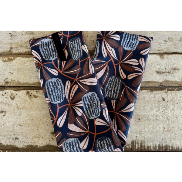 New! The Tail Cozy Tail Bag Tie In / Banksia Summer Combos