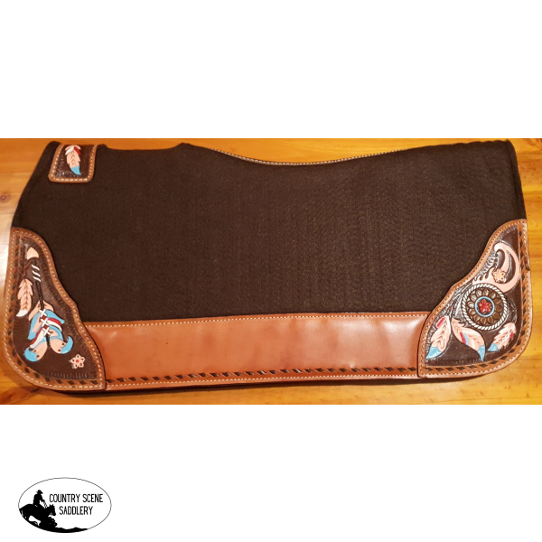 New! Showman ® 32 X 31 Contoured Felt Bottom Saddle Pad With Painted Dreamcatcher Wear Leathers.