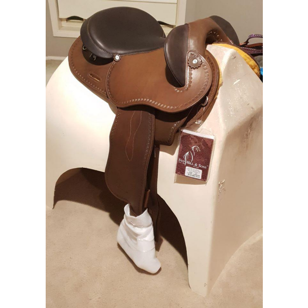 New! Syd Hill Premium Half Breed With Adjustable Tree Leather Free Post.*