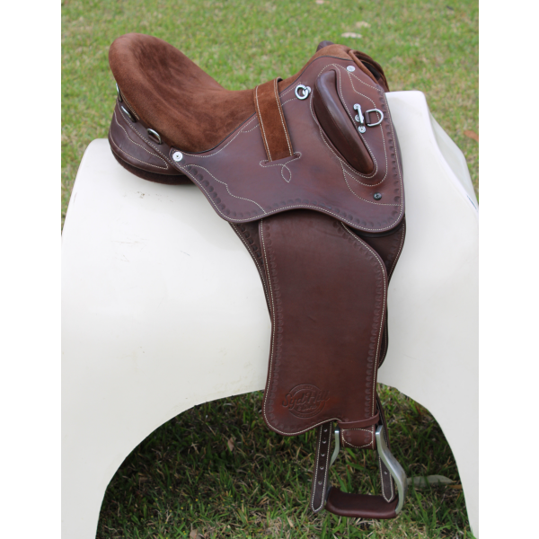Syd Hill Premium Swinging Fender Leather With Adjustable Tree